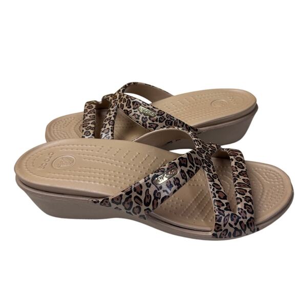 Crocs Patricia II Womens Wedge Sandals Size 7 Leopard Print Slip On Low Heel - Picture 1 of 10